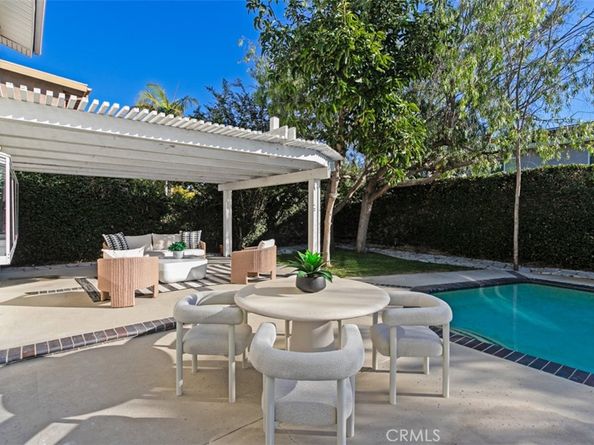 9882 Kings Canyon, Huntington Beach CA 92646