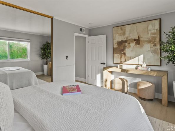 9882 Kings Canyon, Huntington Beach CA 92646