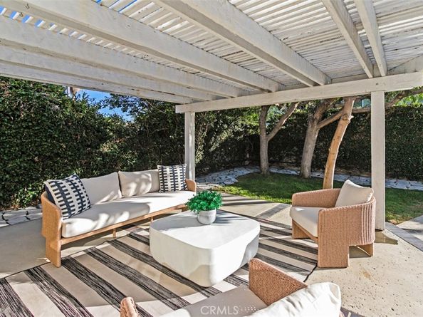 9882 Kings Canyon, Huntington Beach CA 92646