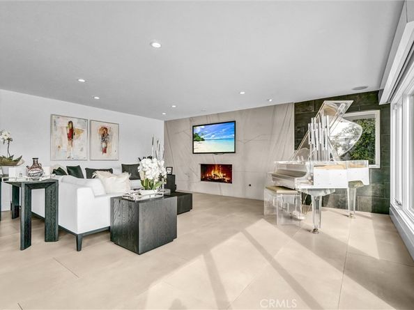 16412 Ardsley Circle, Huntington Beach CA 92649