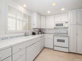 2388 W Via Mariposa 3E, Laguna Woods CA 92637