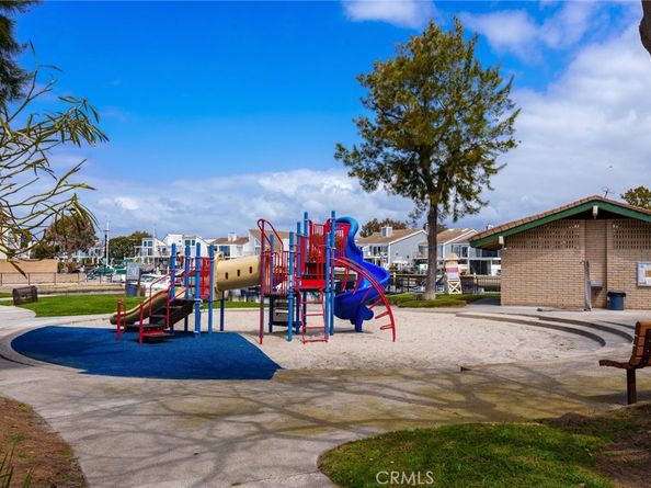 16312 Spartan Circle, Huntington Beach CA 92649