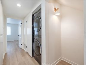 1988 Junipero Avenue, Signal Hill CA 90755