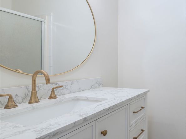 1988 Junipero Avenue, Signal Hill CA 90755