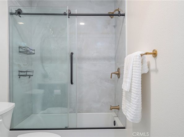 1988 Junipero Avenue, Signal Hill CA 90755