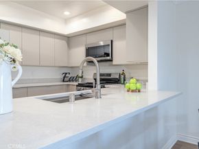 1988 Junipero Avenue, Signal Hill CA 90755