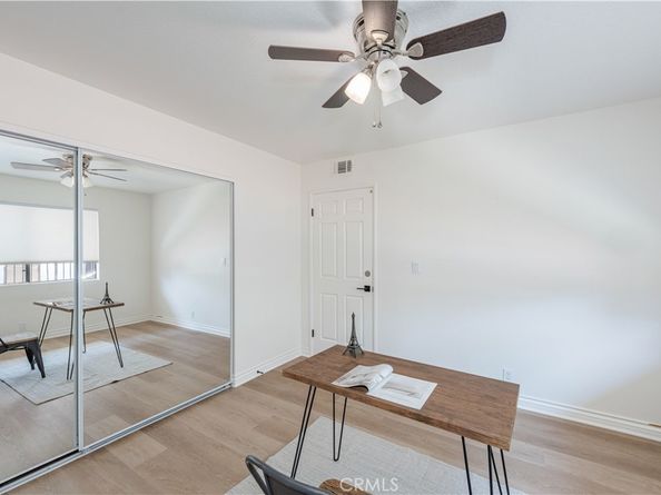 1988 Junipero Avenue, Signal Hill CA 90755