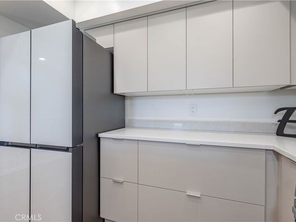 1988 Junipero Avenue, Signal Hill CA 90755