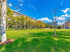 21 Gramercy 220, Irvine CA 92612