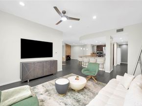 21 Gramercy 220, Irvine CA 92612