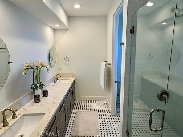 2214 Elden Avenue, Costa Mesa CA 92627