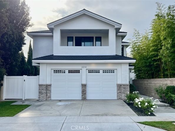 2214 Elden Avenue, Costa Mesa CA 92627