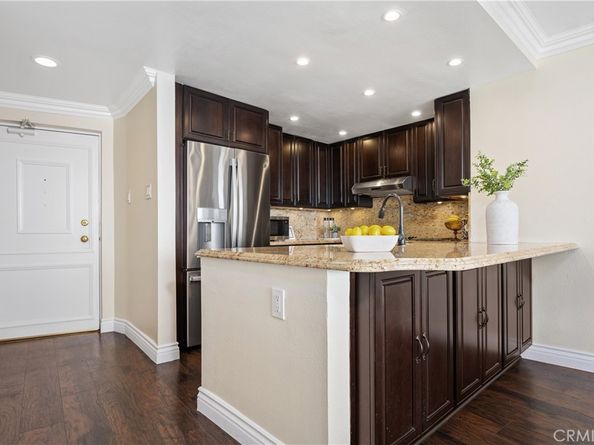 700 E Ocean 1708, Long Beach CA 90802