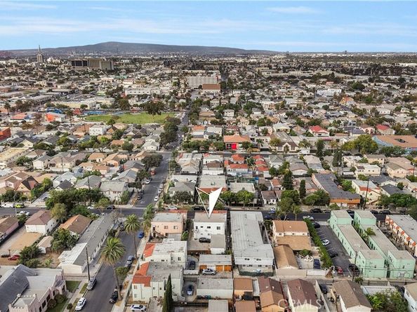 1408 Walnut, Long Beach CA 90813