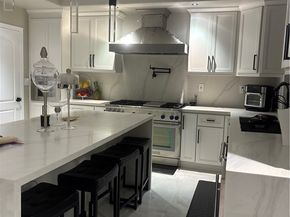 7135 Ashley Drive, Huntington Beach CA 92648