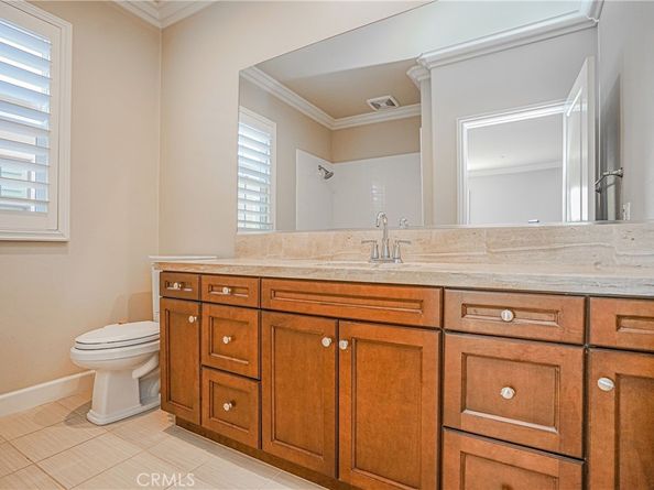 65 Rolling Green, Irvine CA 92620