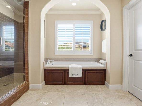 65 Rolling Green, Irvine CA 92620