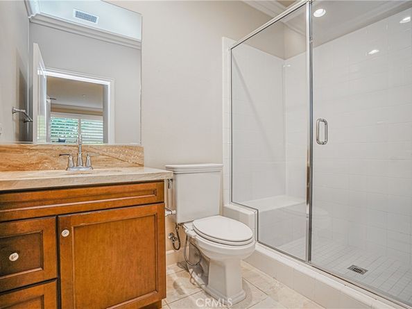 65 Rolling Green, Irvine CA 92620