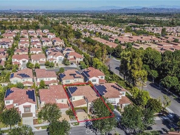 65 Rolling Green, Irvine CA 92620