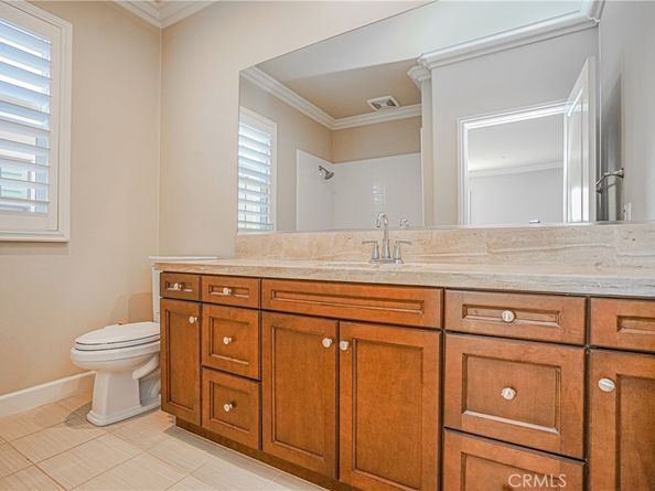 65 Rolling Green, Irvine CA 92620