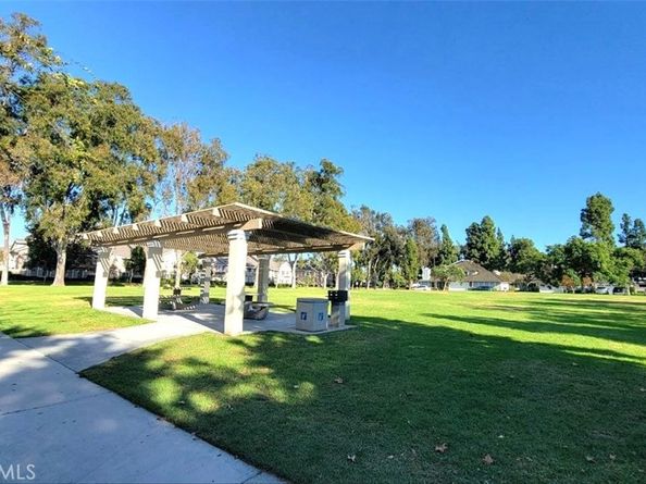 53 Woodleaf, Irvine CA 92614