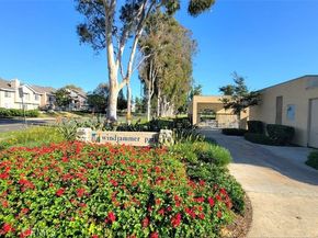 53 Woodleaf, Irvine CA 92614