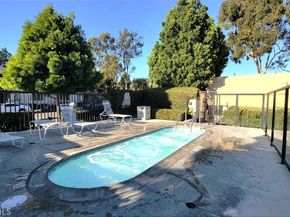 53 Woodleaf, Irvine CA 92614