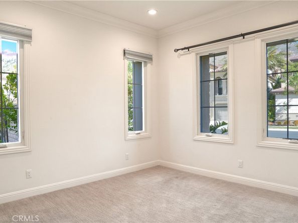 111 Lanzon, Irvine CA 92602