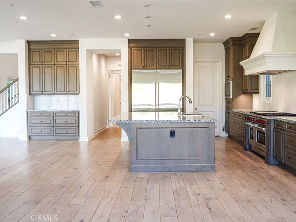 111 Lanzon, Irvine CA 92602