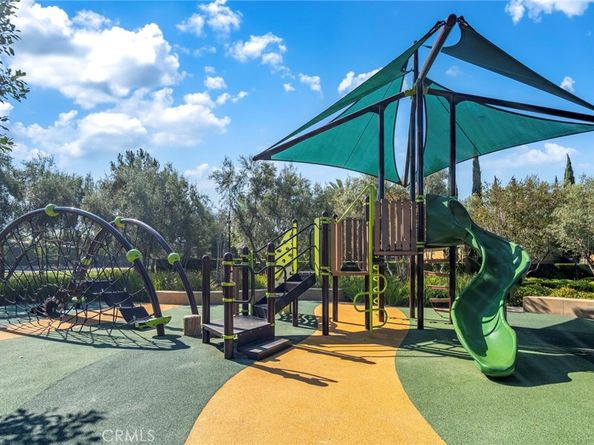 87 Hanging Gdn, Irvine CA 92620