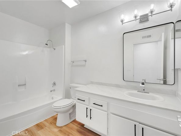 610 S Dennis, Santa Ana CA 92704