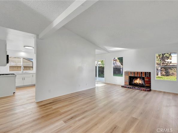 610 S Dennis, Santa Ana CA 92704