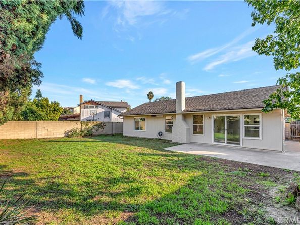 610 S Dennis, Santa Ana CA 92704