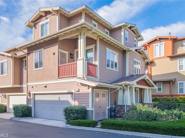 10 Flyers, Tustin CA 92782