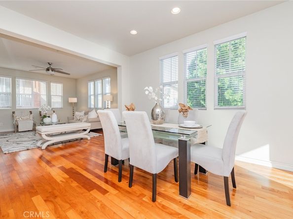 10 Flyers, Tustin CA 92782