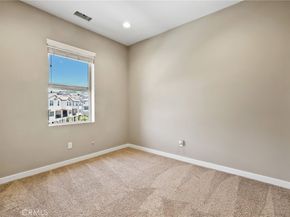 109 Alder Ridge, Lake Forest CA 92610