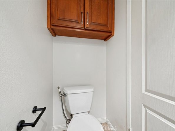 17 Weepingwood, Irvine CA 92614