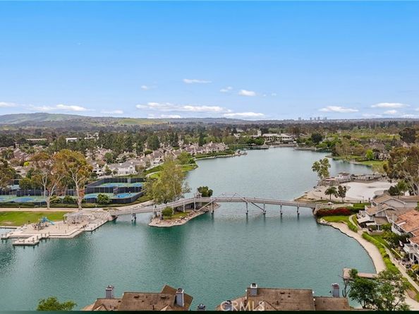 17 Weepingwood, Irvine CA 92614