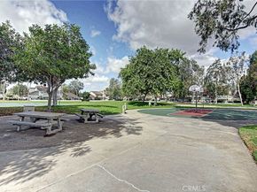 17 Weepingwood, Irvine CA 92614