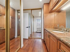 17 Weepingwood, Irvine CA 92614