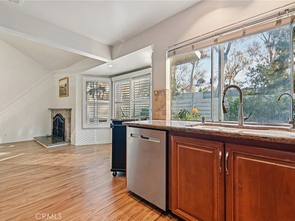 17 Weepingwood, Irvine CA 92614