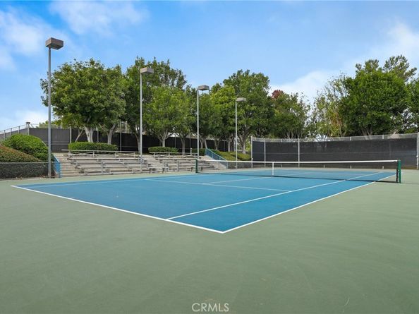 17 Weepingwood, Irvine CA 92614