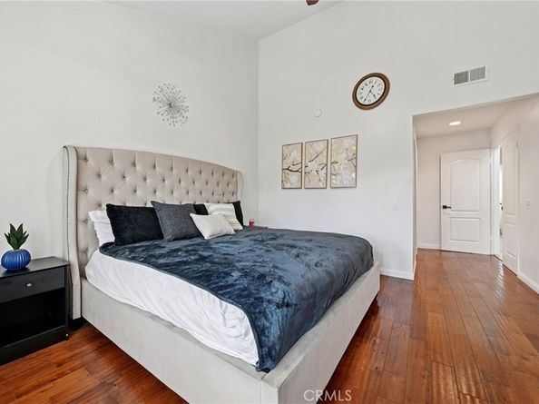 17 Weepingwood, Irvine CA 92614