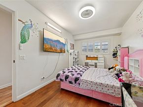 17 Weepingwood, Irvine CA 92614