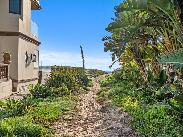 17081 5th, Sunset Beach CA 90742