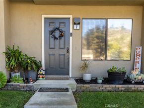 285 #7 N Singingwood, Orange CA 92869