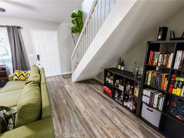 285 #7 N Singingwood, Orange CA 92869