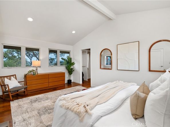 2377 Silver Ridge Avenue, Los Angeles CA 90039