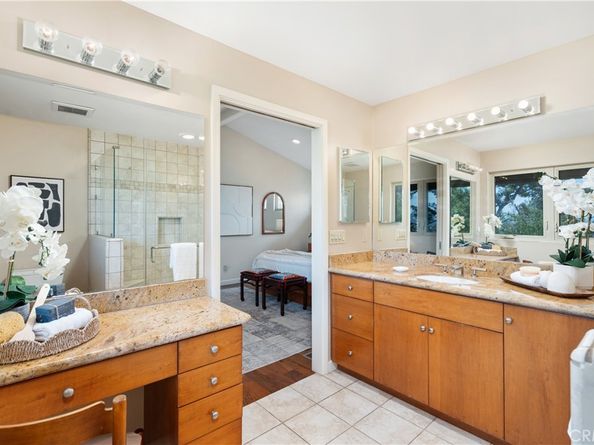 2377 Silver Ridge Avenue, Los Angeles CA 90039