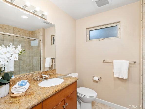 2377 Silver Ridge Avenue, Los Angeles CA 90039